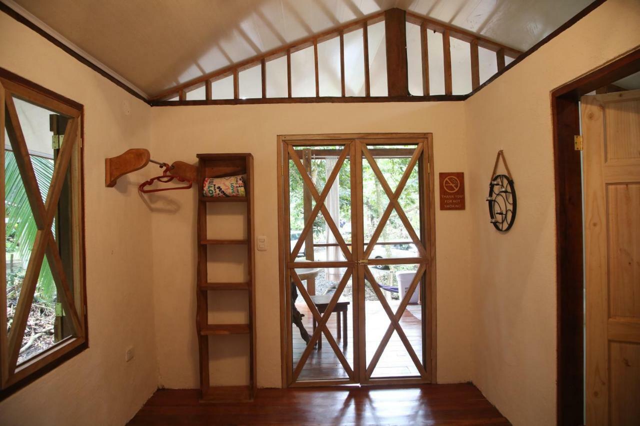 Green Corner Cahuita Exterior photo
