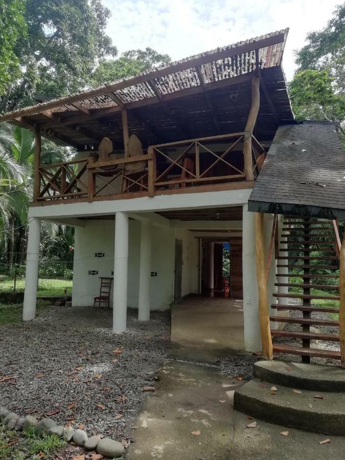 Green Corner Cahuita Exterior photo